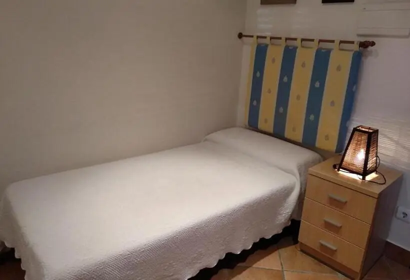 スタンダードシングルルーム, Pension Zelaigane