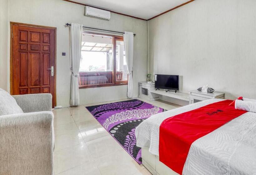 Номер Deluxe, Reddoorz Plus @ Purwodadi