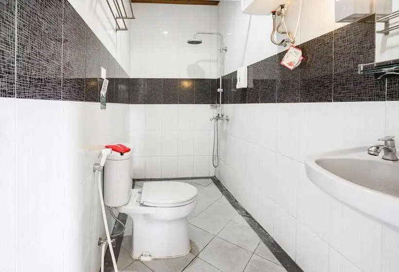 Chambre Deluxe, Reddoorz Plus @ Purwodadi