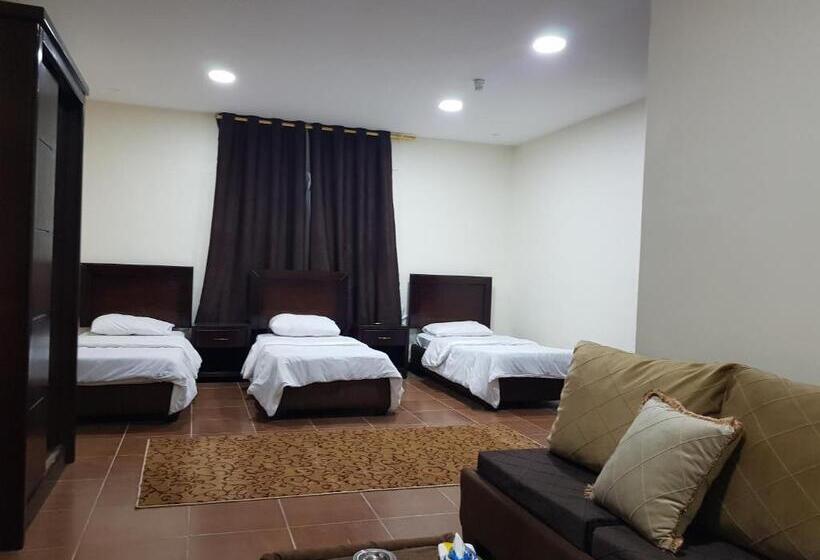 اتاق استاندارد سه نفره, Siveen