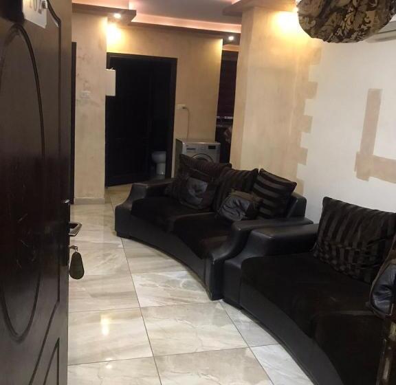 آپارتمان 3 خوابه, Siveen