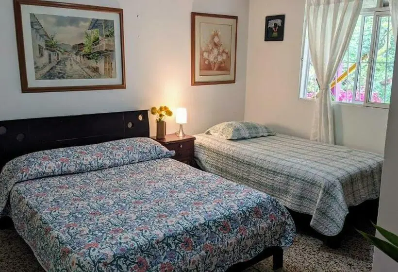 اتاق استاندارد, La Acuarela, Posada De La Monita