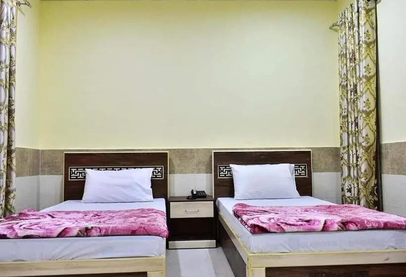 اتاق لوکس, Swat Guest House