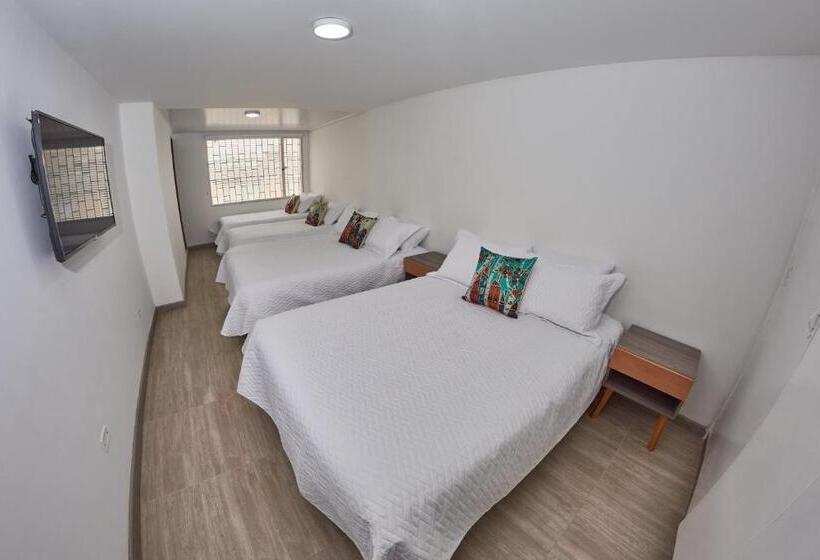 Семейный Номер, Mr. Huésped