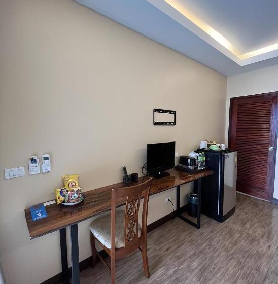 デラックスルーム, Ginis Beach Resort