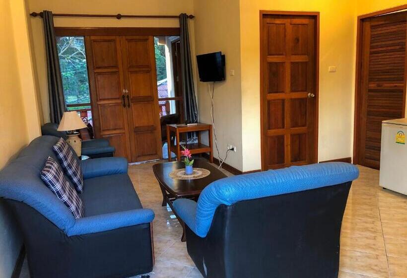 סוויטה, Ginis Beach Resort