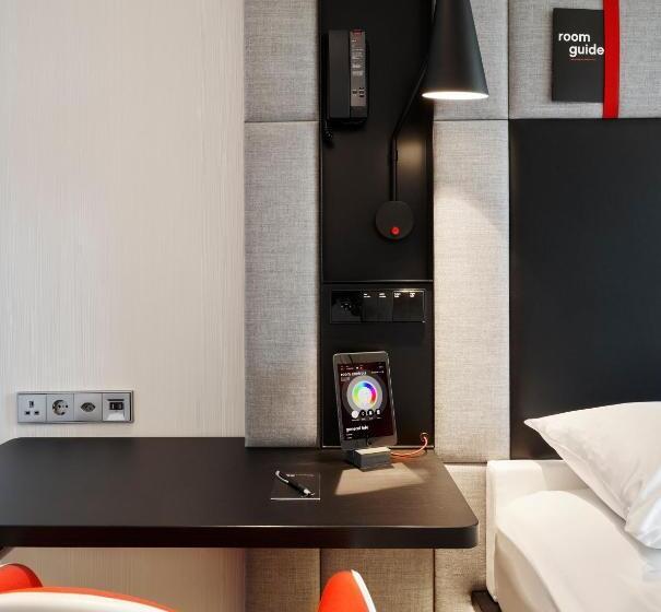 اتاق استاندارد با تخت بزرگ, Citizenm Geneva