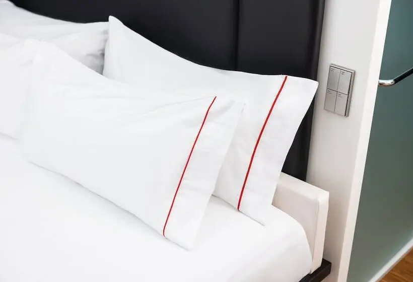 اتاق استاندارد با تخت بزرگ, Citizenm Geneva