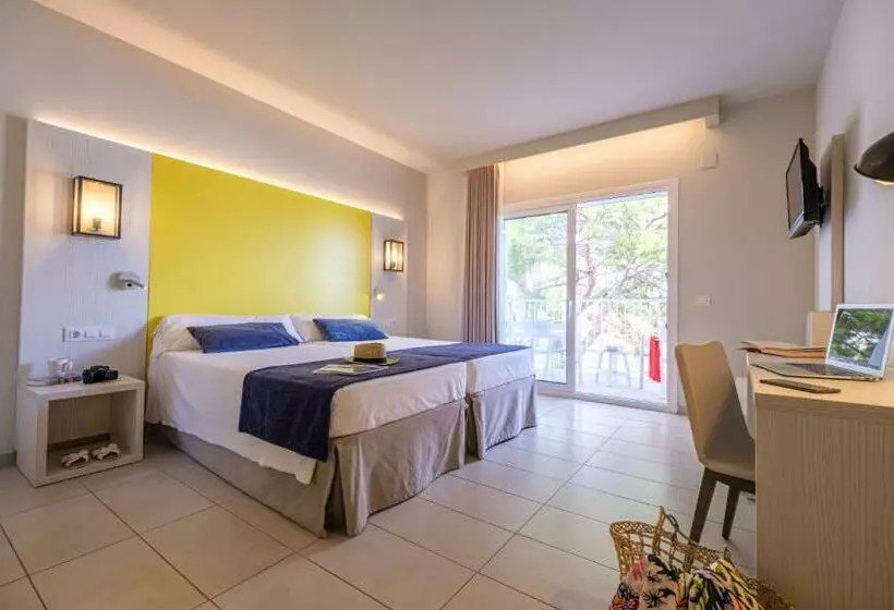 اتاق استاندارد با چشمانداز دریا, Estival Eldorado Resort