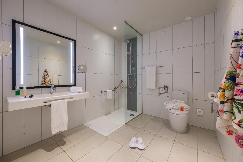 جناح جونيور, Estival Eldorado Resort