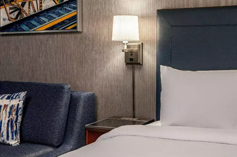 اتاق استاندارد با تخت بزرگ, Courtyard By Marriott Boston Billerica Bedford
