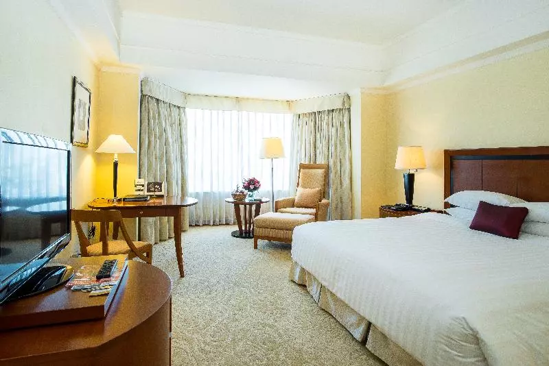 Deluxe Room King Size Bed