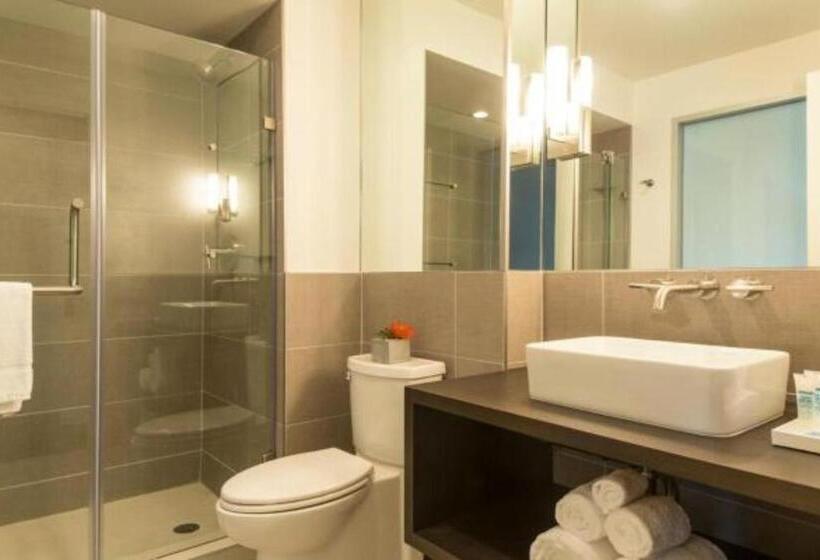 Люкс Кровать Кинг, Harbor House At Pier 21