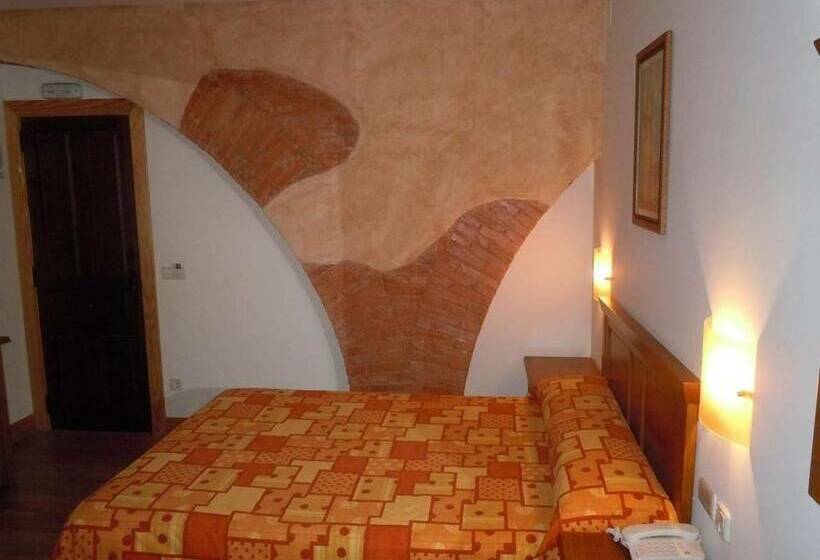 غرفة قياسية, Hospedería Del Santuario De La Peña De Francia