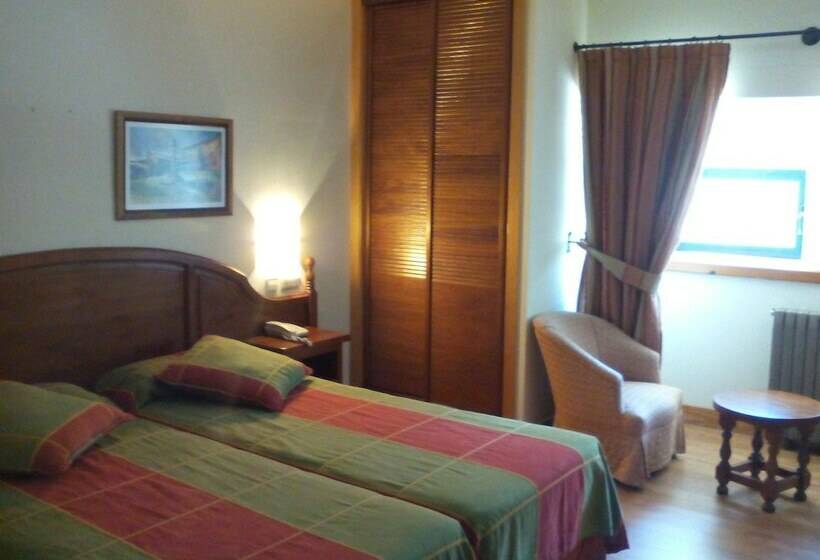 غرفة قياسية, Hospedería Del Santuario De La Peña De Francia