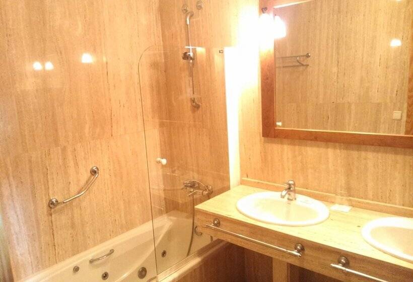 غرفة قياسية فردية, Hospedería Del Santuario De La Peña De Francia