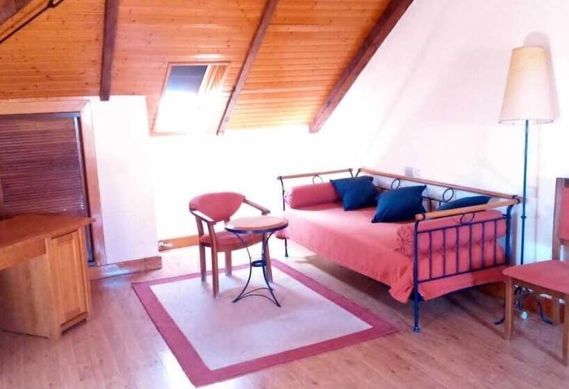 패밀리 룸, Hospedería Del Santuario De La Peña De Francia