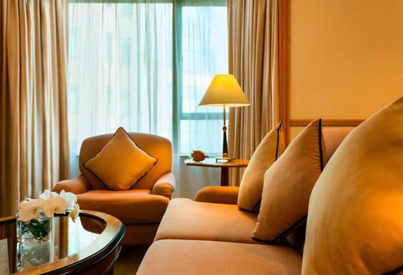 سوئیت اجرایی با تخت کینگ, Renaissance Riverside Hotel Saigon