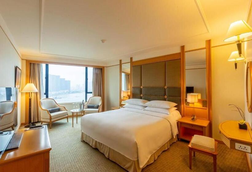 سوئیت اجرایی با تخت کینگ, Renaissance Riverside Hotel Saigon