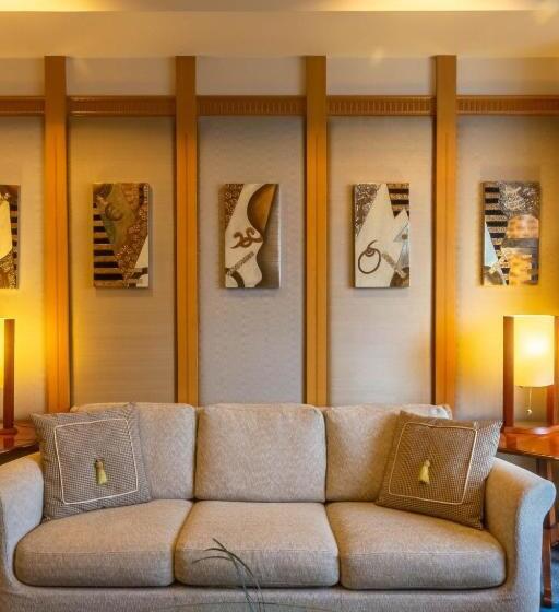 سوئیت اجرایی با تخت کینگ, Renaissance Riverside Hotel Saigon