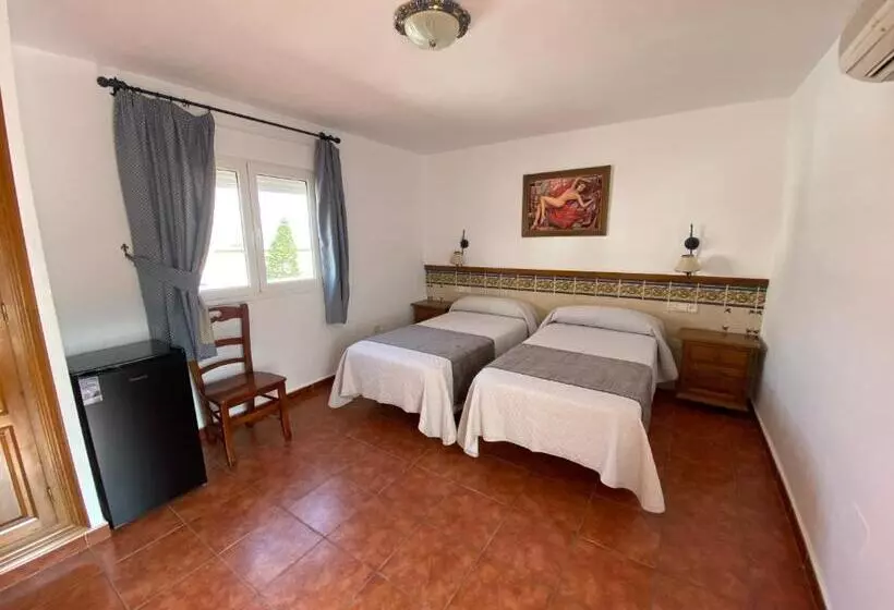 Chambre Supérieure, Simón
