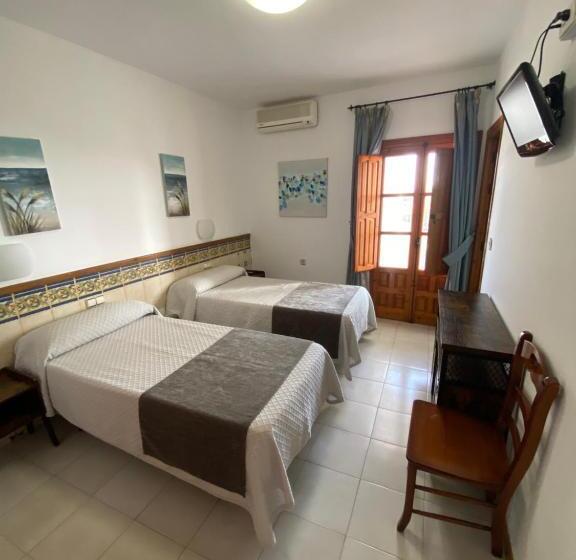 Номер Superior, Simón