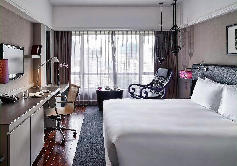 اتاق کلاب, Sofitel Saigon Plaza