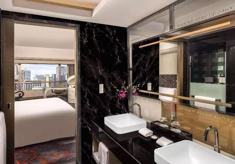 シティビューのデラックスルーム, Sofitel Saigon Plaza