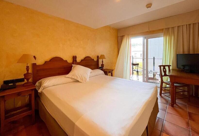 غرفة أساسية, Vila De Tossa