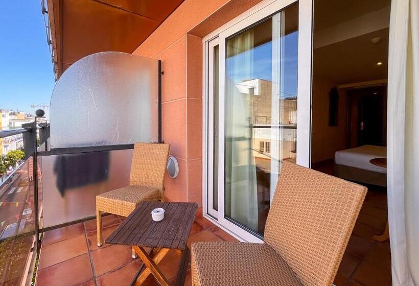 Quarto Estandar com Sacada, Vila De Tossa