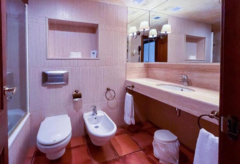 Номер Стандарт с Балконом, Vila De Tossa
