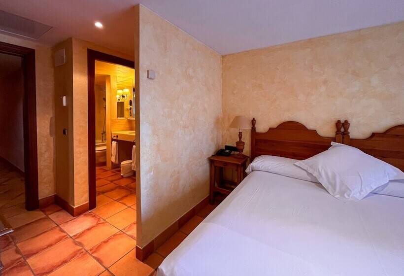 Quarto Basic, Vila De Tossa