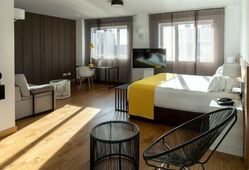 سوییت جونیور, Rafaelhoteles Atocha