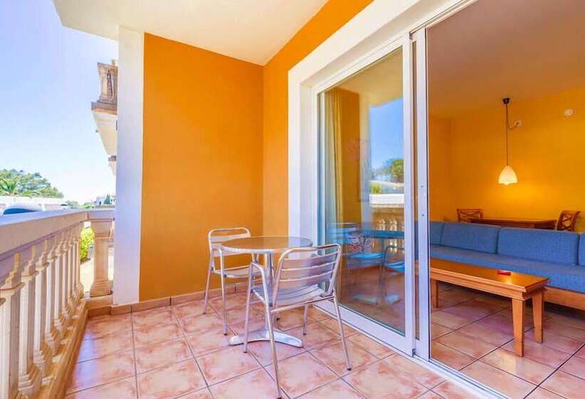 דירת חדר, Vibra Blanc Palace