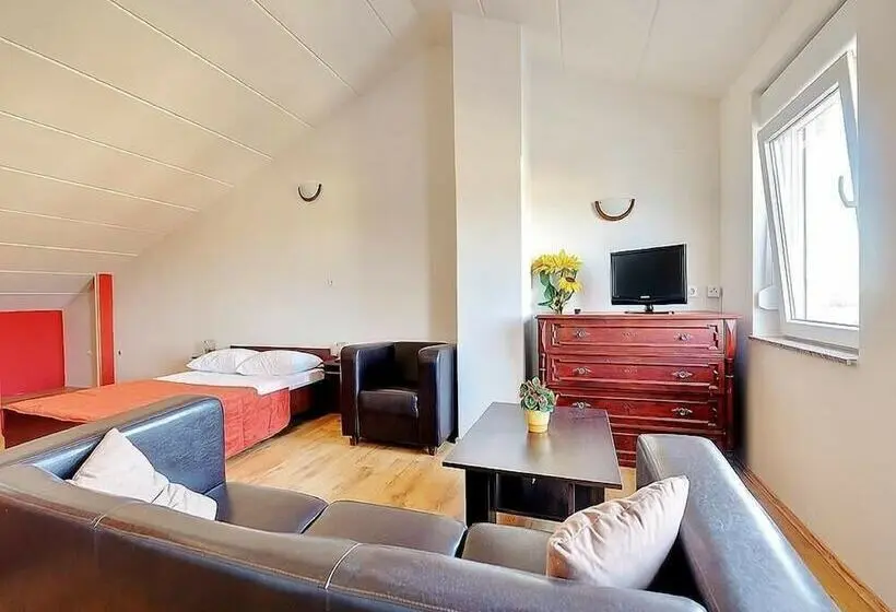 １ベッドルームアパートメント, Apartment Lenka / Three Bedroom