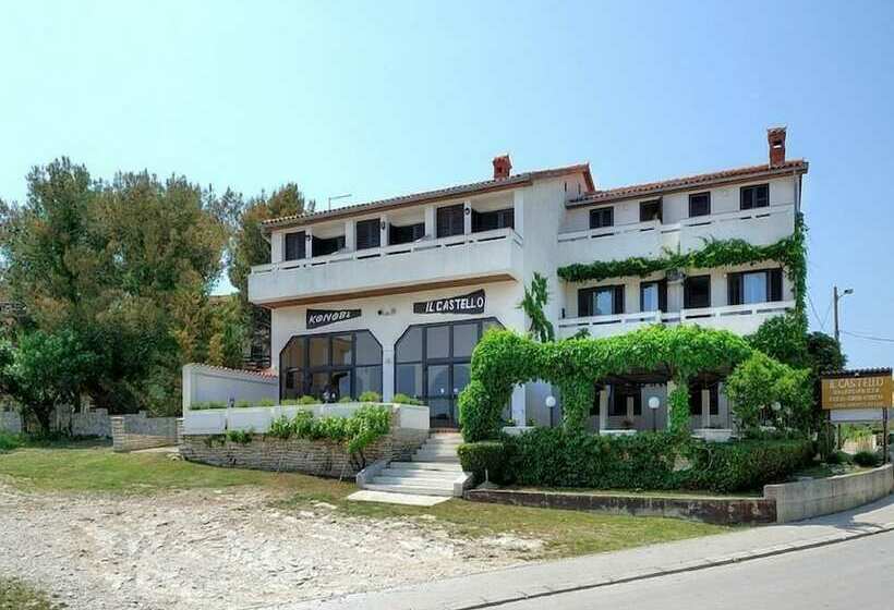 דירת חדר, Apartment Lenka / Three Bedroom