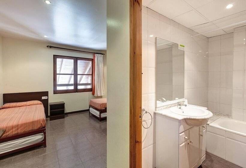 ファミリールーム, Alberg Les Estades