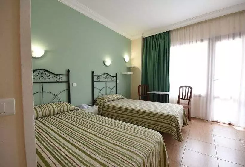 استودیوی استاندارد, Apartamentos Tinoca