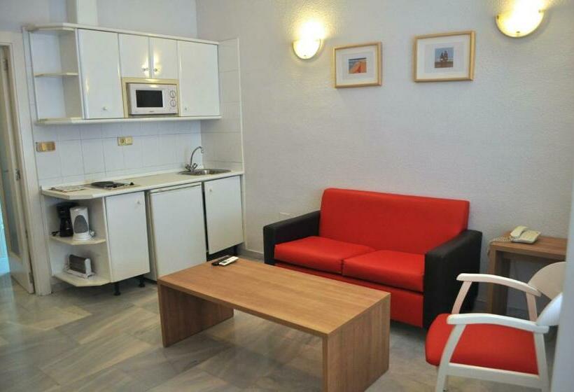 Студио Стандарт Боковой Вид на Море, First Flatotel International