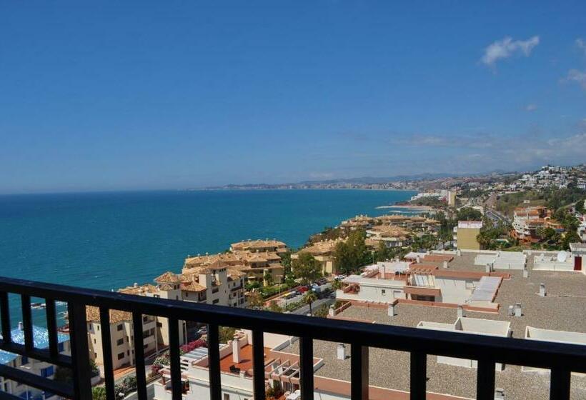 غرفة سوبيريور مطلّة علي البحر, First Flatotel International