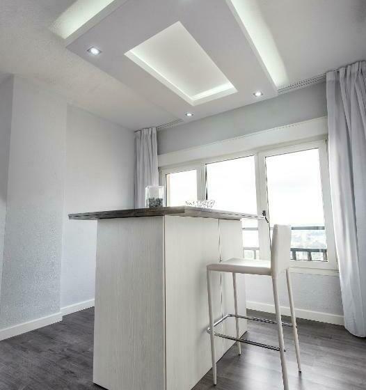 جناح إدارى مطل على البحر, First Flatotel International