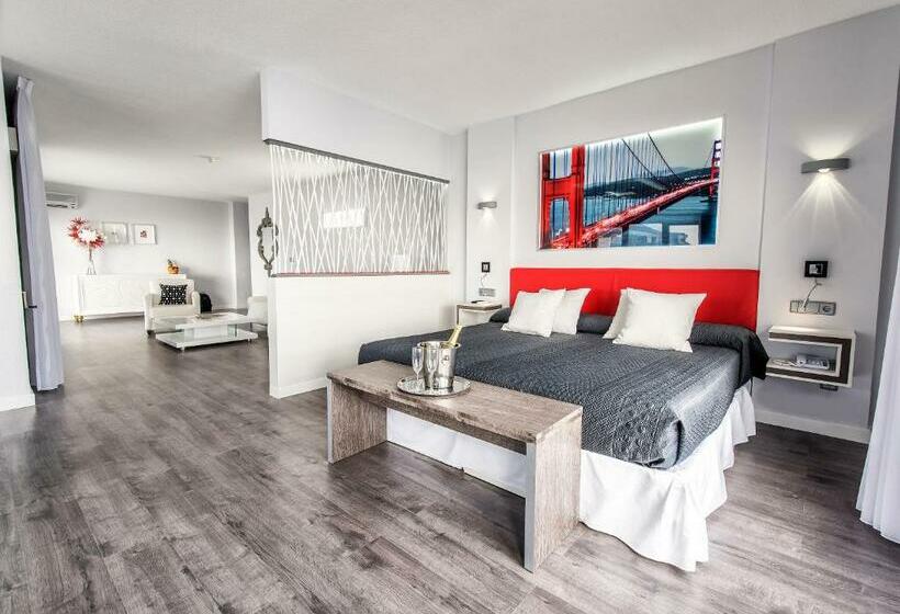 Люкс Executive Вид на Море, First Flatotel International
