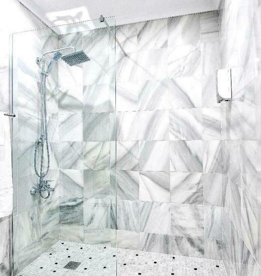 غرفة قياسية, First Flatotel International