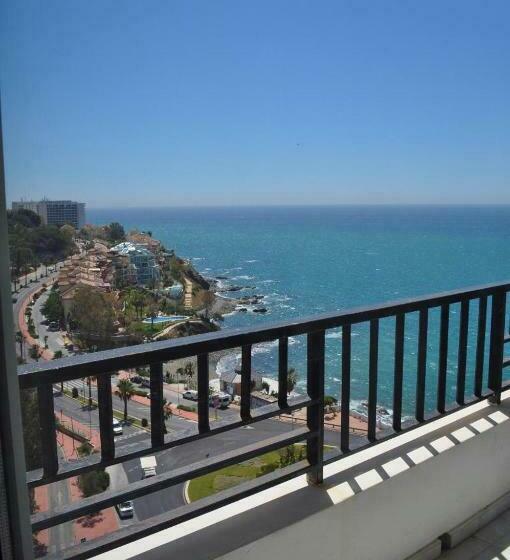 غرفة قياسية, First Flatotel International