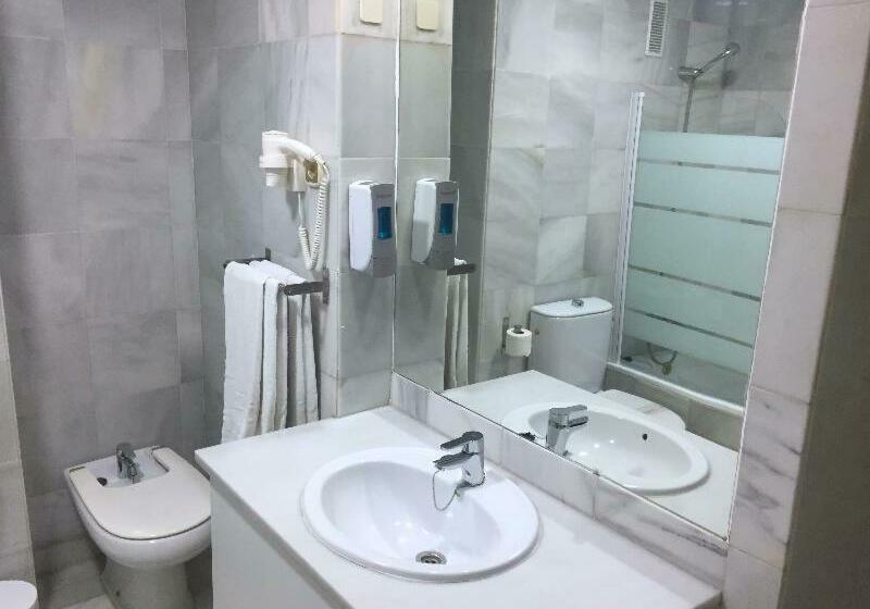 Номер Стандарт, First Flatotel International