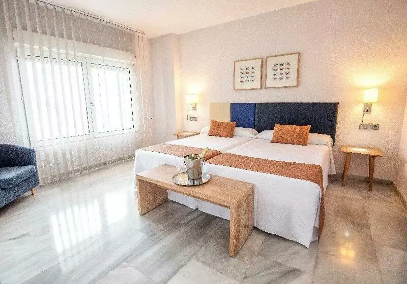 اتاق استاندارد, First Flatotel International