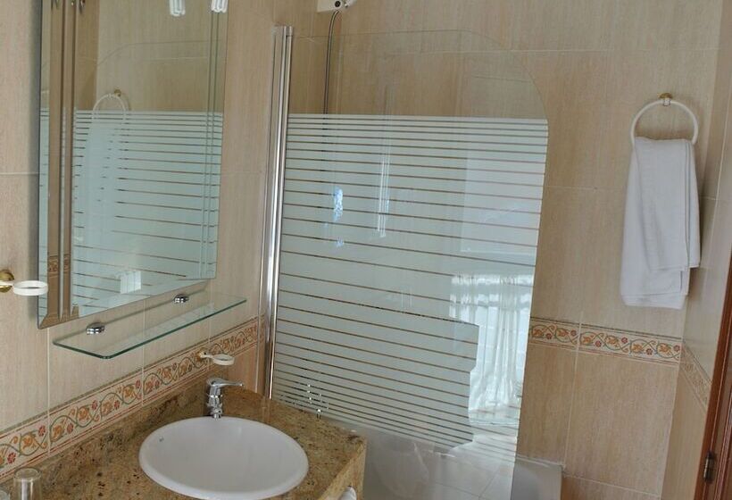 اتاق استاندارد, Albero