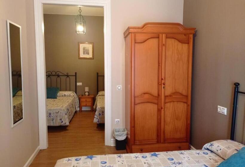 غرفة عائلية حمام مشترك, Hospedaje Don Pelayo