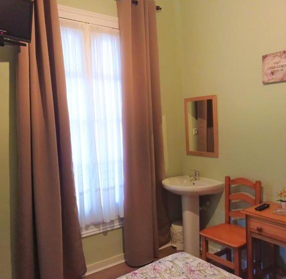 غرفة إقتصادية, Hospedaje Don Pelayo