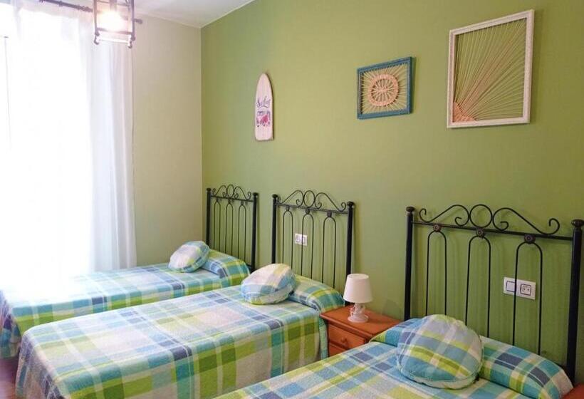 غرفة قياسية رباعية, Hospedaje Don Pelayo